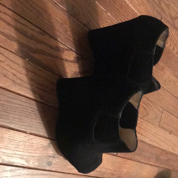 Prada 7 1/2 Heel Peep Toe Shoes - Picture 2 of 6